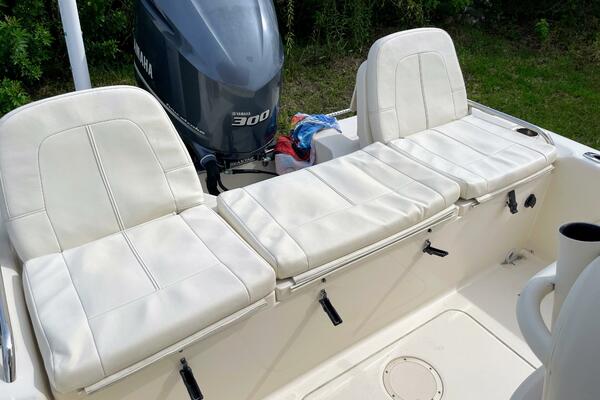 25ft Grady White Yacht For Sale