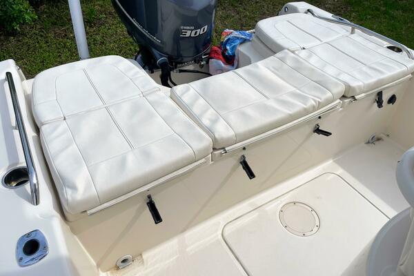 25ft Grady White Yacht For Sale