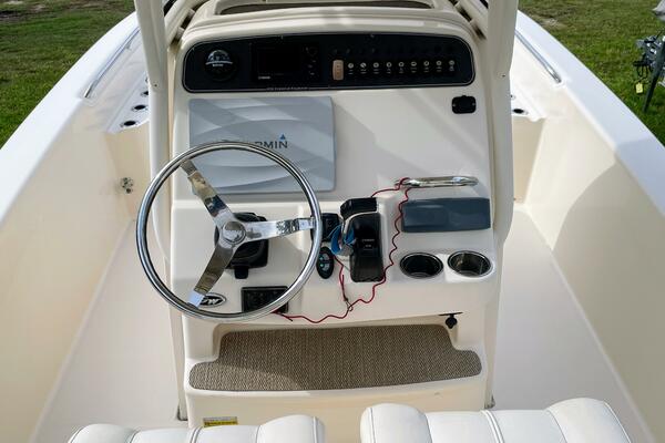 25ft Grady White Yacht For Sale