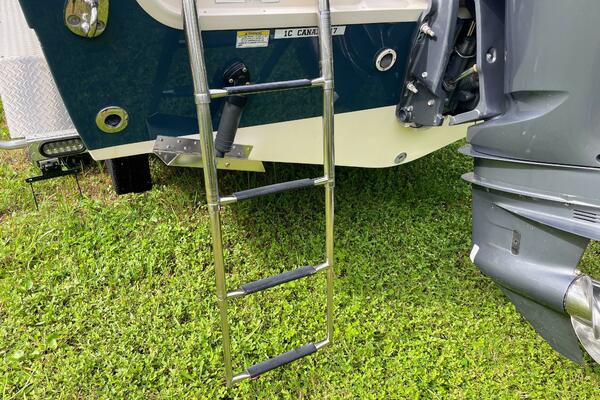 25ft Grady White Yacht For Sale