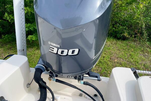 25ft Grady White Yacht For Sale