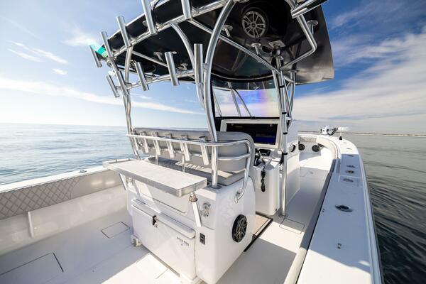 39ft Contender Yacht For Sale