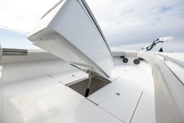 39ft Contender Yacht For Sale