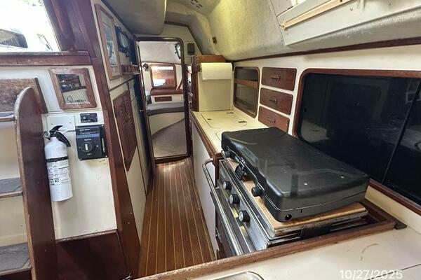 36' S2 aft companionway aft