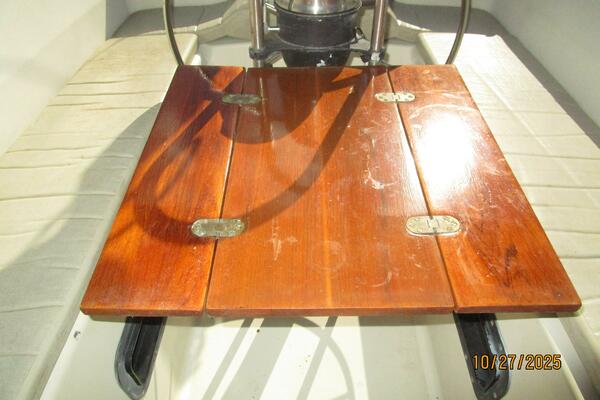 36' S2 cockpit table2