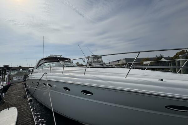 Go Girl 51ft Sea Ray Yacht For Sale
