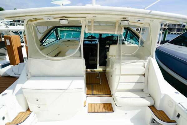 38ft Tiara Yachts Yacht For Sale