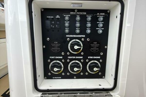 Scungilli 35ft Sportsman Yacht For Sale