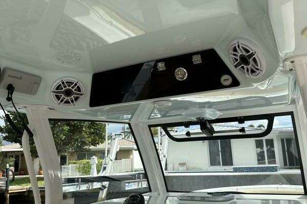 Sportsman 352 Open Yacht For Sale