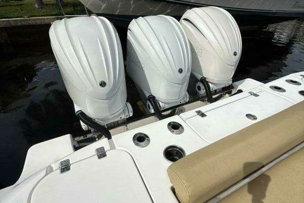 Sportsman 352 Open Yacht For Sale