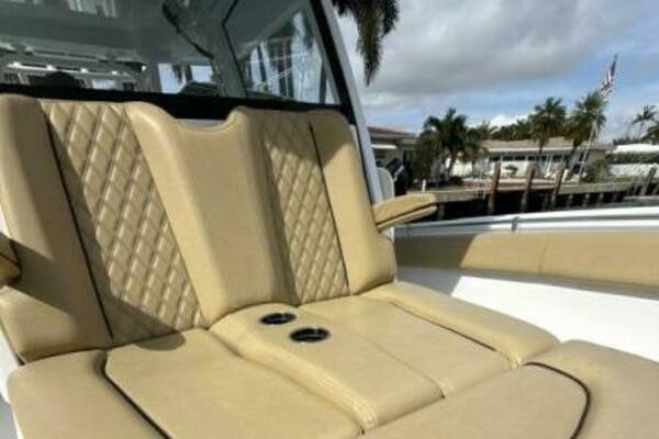 Scungilli 35ft Sportsman Yacht For Sale