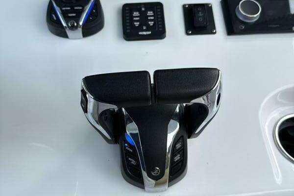 Sportsman 352 Open Yacht For Sale