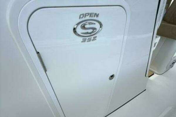 Sportsman 352 Open Yacht For Sale