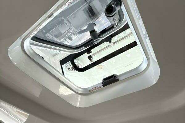 Sportsman 352 Open Yacht For Sale