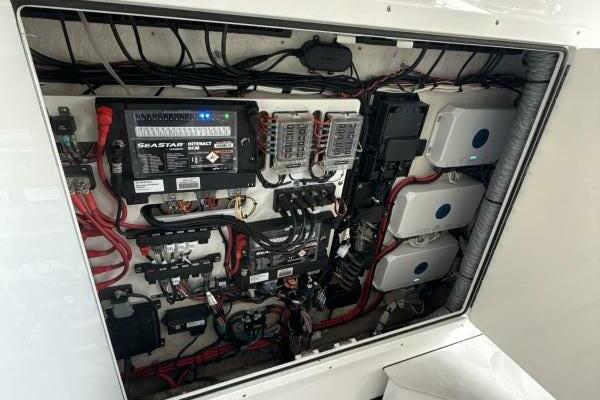 Scungilli 35ft Sportsman Yacht For Sale