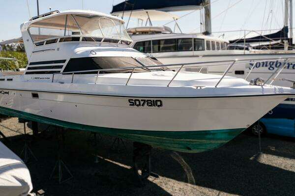 37-ft-Seaquest-2010-3600-Shamrock Gold Coast Queensland Australia  yacht for sale