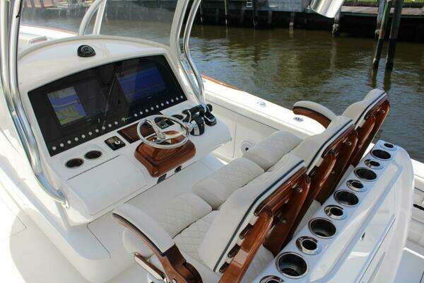 Valhalla Boatworks V33 Yacht For Sale