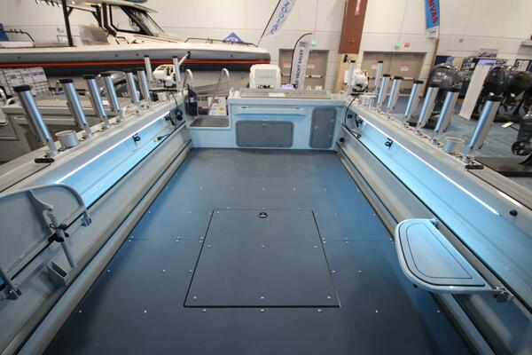 Boat Show Special Pricing 26ft Weldcraft Yacht For Sale