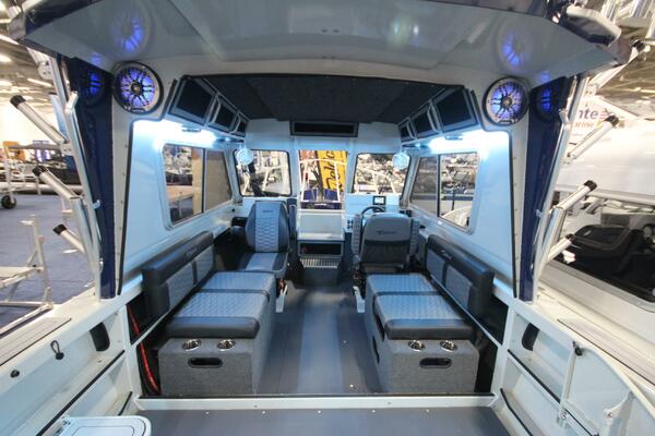 Boat Show Special Pricing 26ft Weldcraft Yacht For Sale