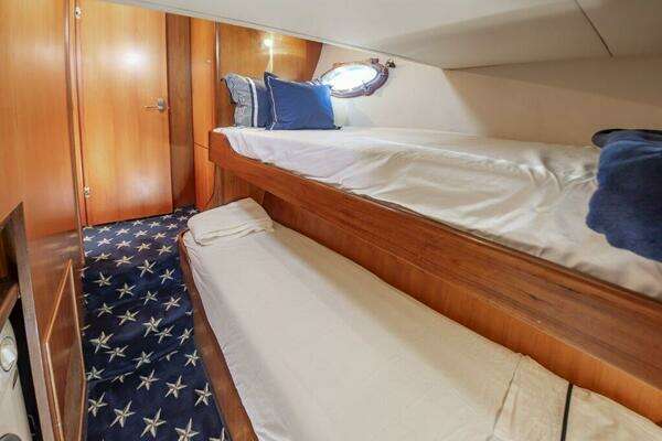 Ocean Alexander 52 Sedan Yacht For Sale