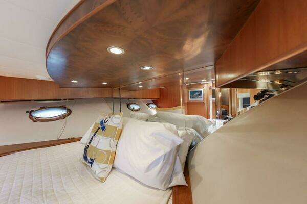 Ocean Alexander 52 Sedan Yacht For Sale