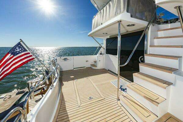 Ocean Alexander 52 Sedan Yacht For Sale