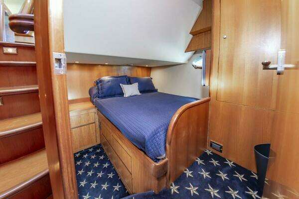 Ocean Alexander 52 Sedan Yacht For Sale