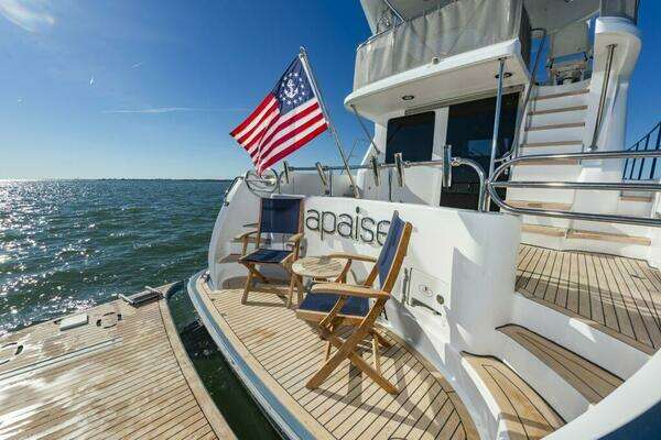 Ocean Alexander 52 Sedan Yacht For Sale