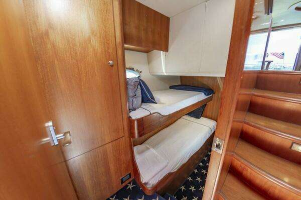 Ocean Alexander 52 Sedan Yacht For Sale