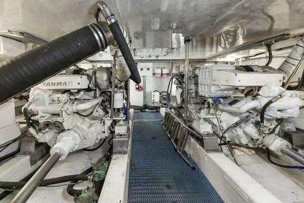 Ocean Alexander 52 Sedan Yacht For Sale