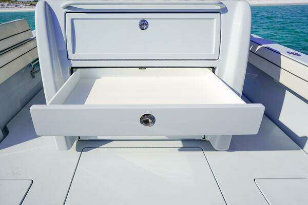 Valhalla Boatworks V-33 Yacht For Sale