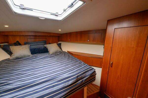 Cabo 40 Hardtop Express Yacht For Sale
