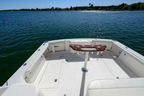 Cabo 40 Hardtop Express Yacht For Sale