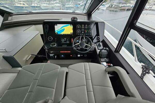 Sunseeker 55 Predator Yacht For Sale