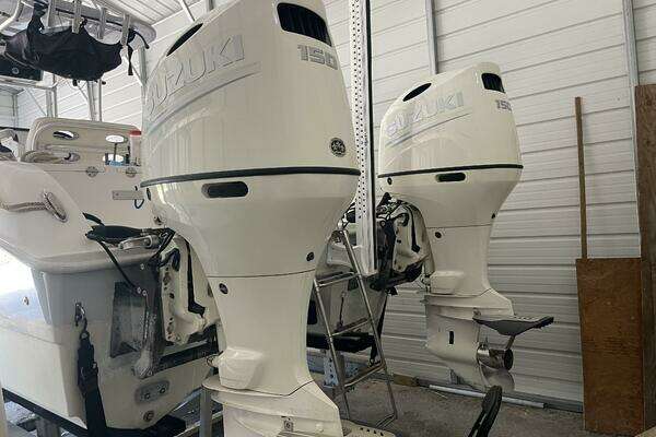 Photo of the 2020 Twin Vee 230 JP CC