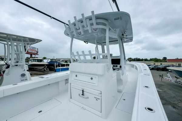 33ft Front Runner Yacht For Sale
