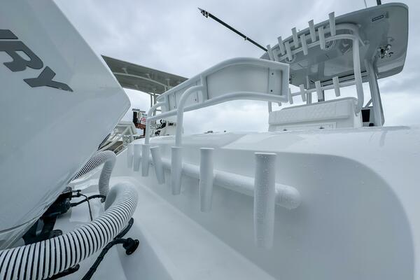 33ft Front Runner Yacht For Sale