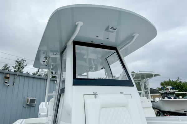 33ft Front Runner Yacht For Sale