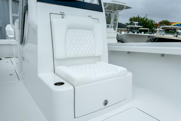 33ft Front Runner Yacht For Sale