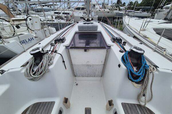 Libertas  40ft Beneteau Yacht For Sale