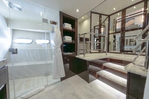 REUNION 95ft Sunseeker Yacht For Sale