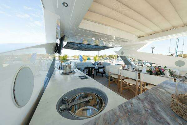 Sunseeker 95 Yacht Yacht For Sale