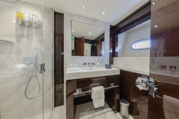 REUNION 95ft Sunseeker Yacht For Sale