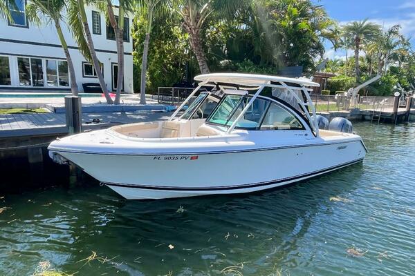26ft Pursuit Yacht For Sale