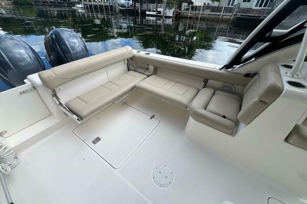 26ft Pursuit Yacht For Sale