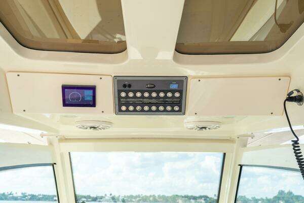 Scout 355 LXF Yacht For Sale