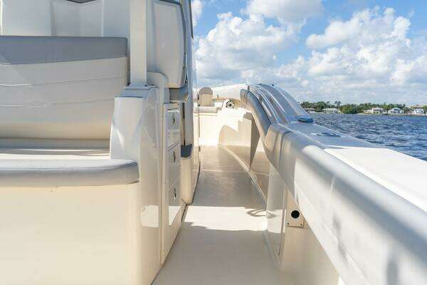 Scout 355 LXF Yacht For Sale