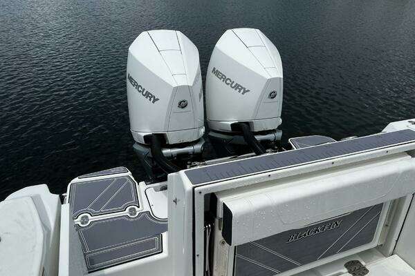 2023 Blackfin 27
