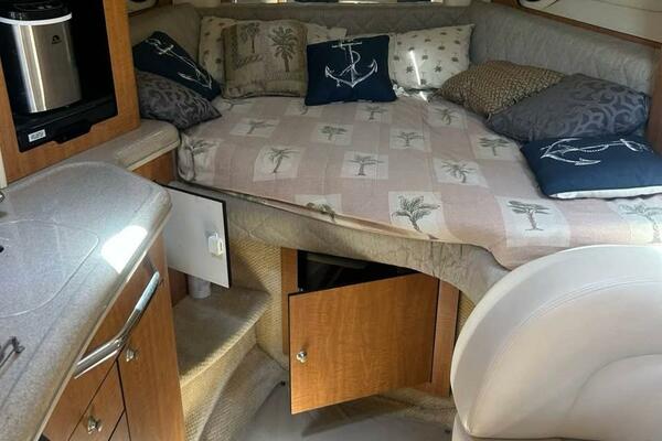 Pura Vida 33ft Sea Ray Yacht For Sale