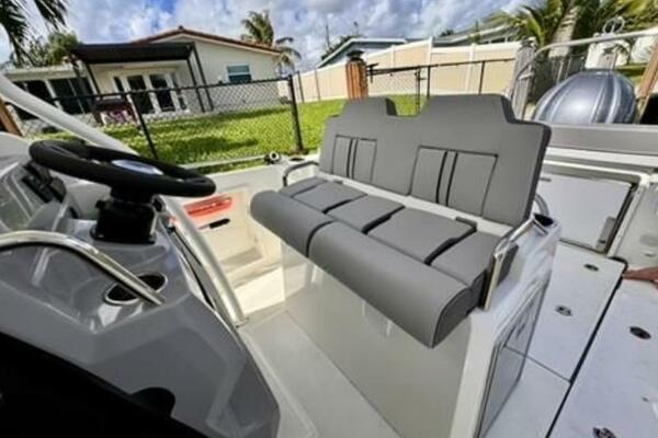 24ft Jeanneau Yacht For Sale